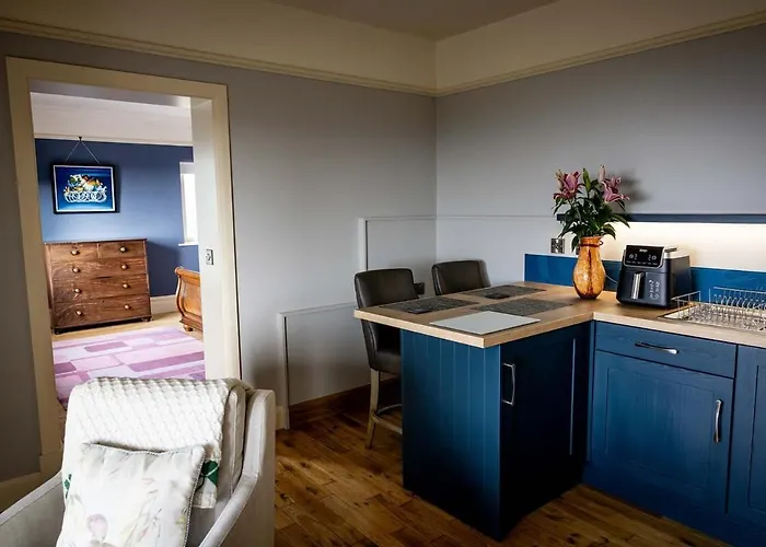 Cliff View Apartment